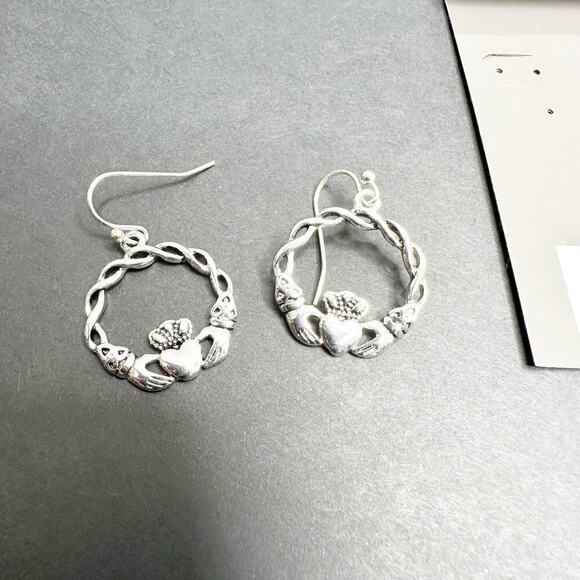 Claddagh Earrings Silver Tone Drop Dangle Irish Earrings - Picture 4 of 5